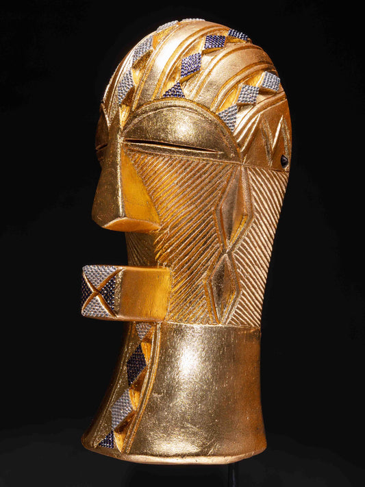 Nkinda wa Bukomo ("Guardian of Power")