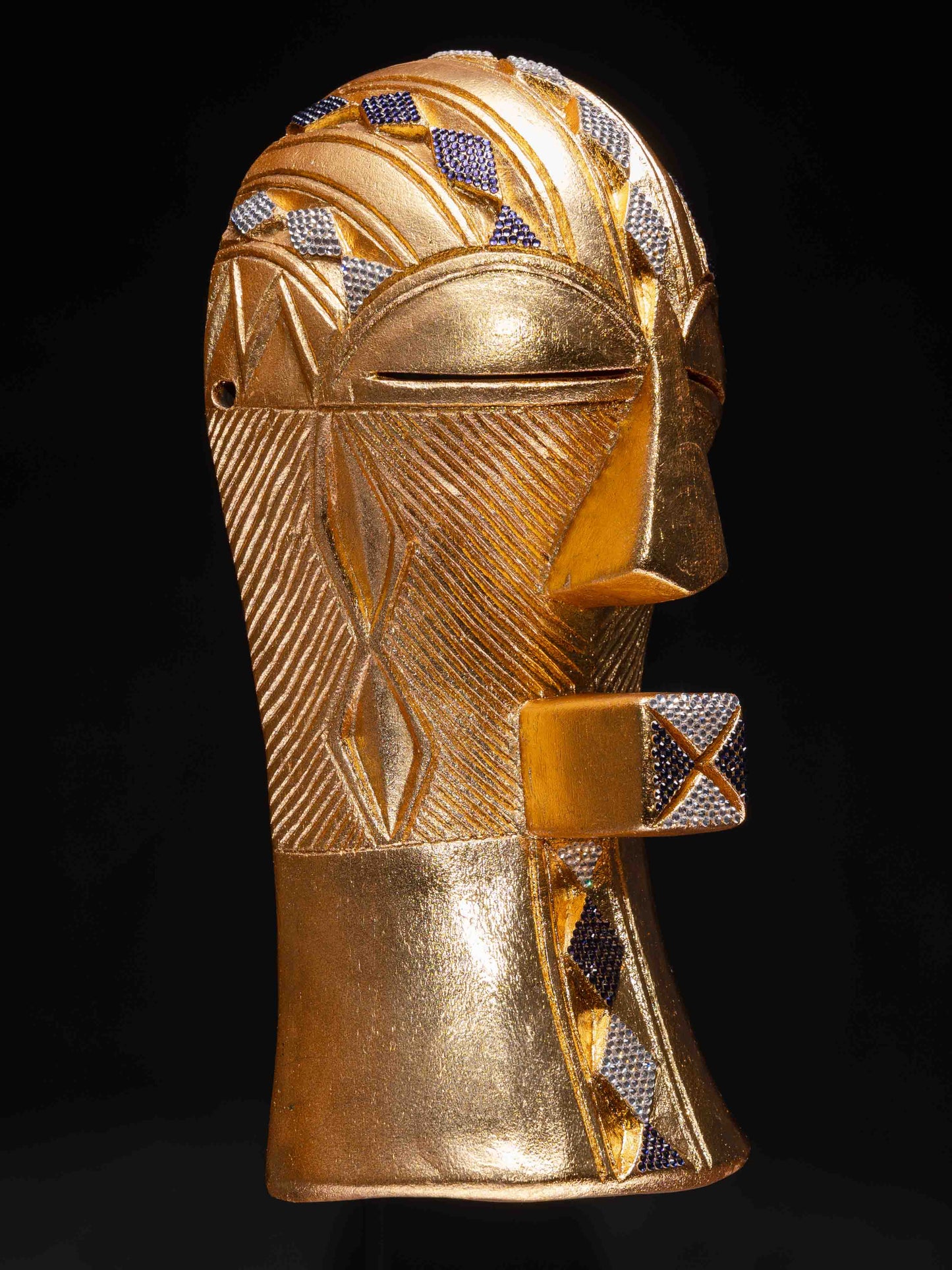 Nkinda wa Bukomo ("Guardian of Power")
